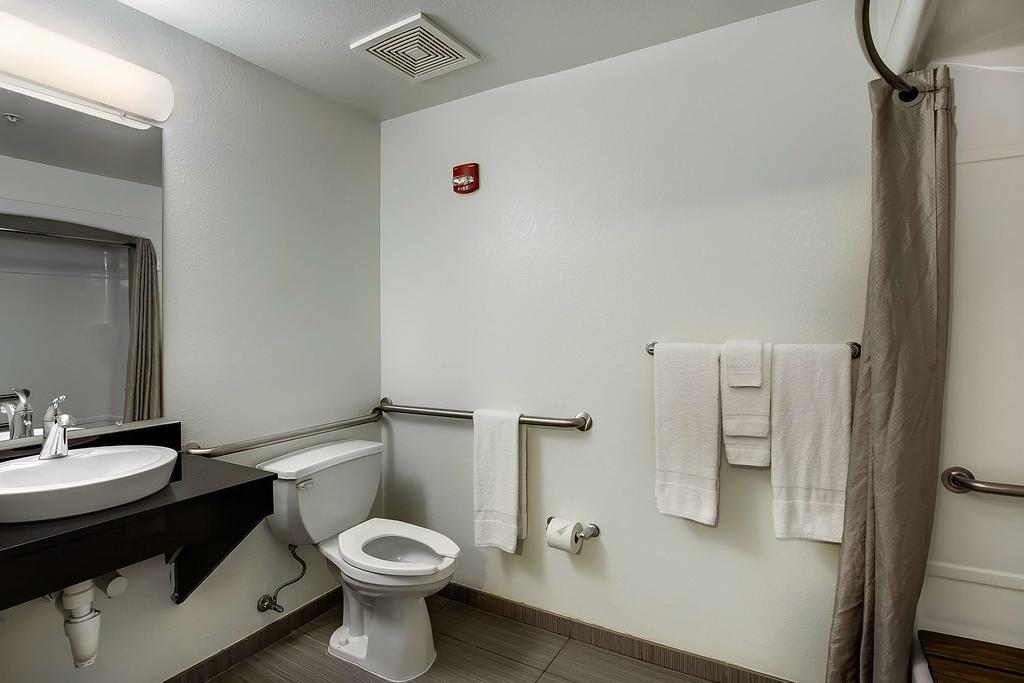 Studio 6-East Brunswick, Nj - Nyc Area ภายนอก รูปภาพ