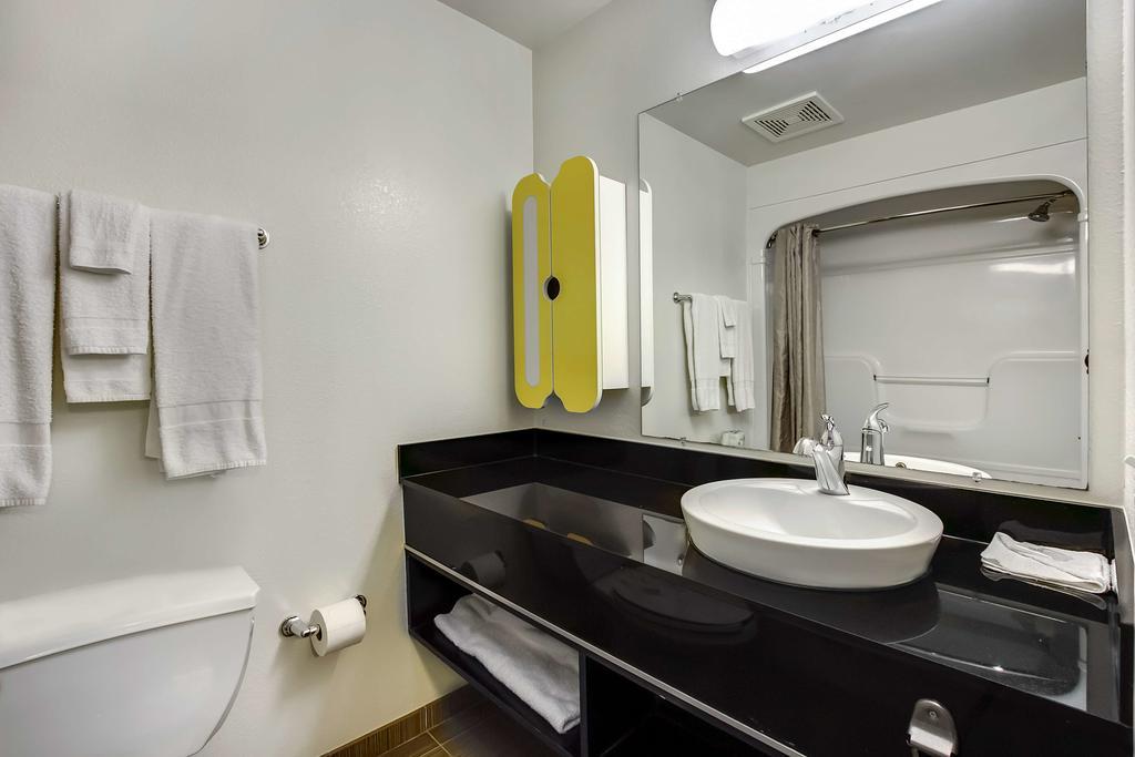 Studio 6-East Brunswick, Nj - Nyc Area ภายนอก รูปภาพ